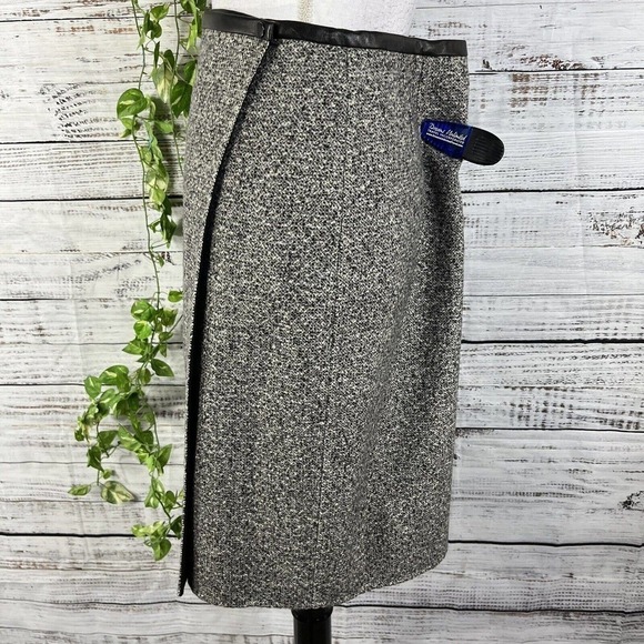 Worth Skirt size 4 Black Gray Wool Tweed Wrap Knee Faux Leather Career Modest - Picture 11 of 13